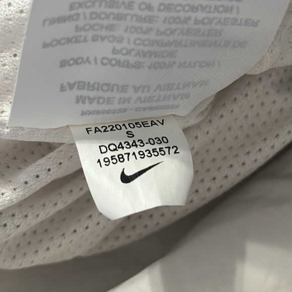 Nike sportswear tech easentials pants - Picture 5 of 6